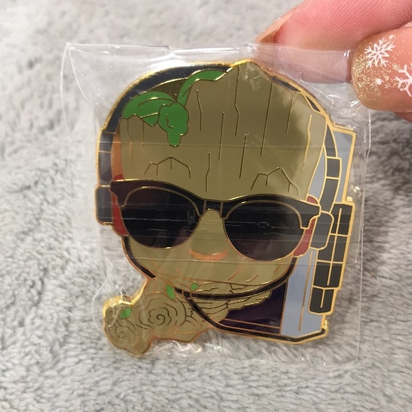 Marvel Collector Corps Funko Pop Disney + Collector Box 2Tees !!! - Picture 12 of 14